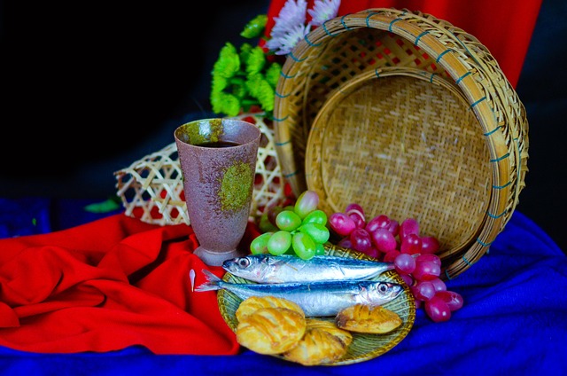 martinophuc five loaves and two fish 7364368 640